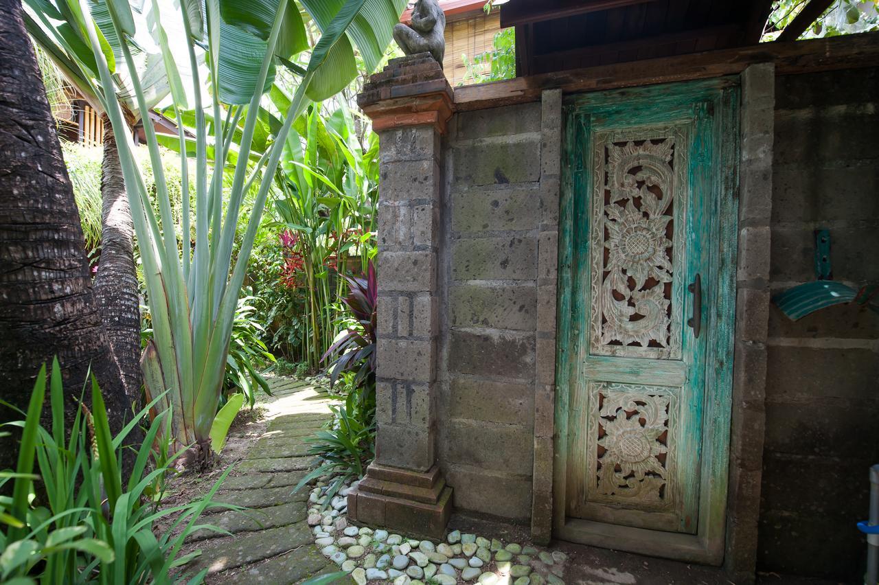 Pondok Agung Bed & Breakfast Нуса Дуа Екстериор снимка